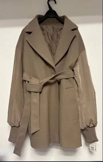 야마다야 메틀리제 이소재믹스 코트