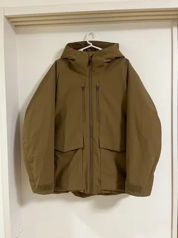 유니클로 하이브리드 다운 파카 S 사이즈