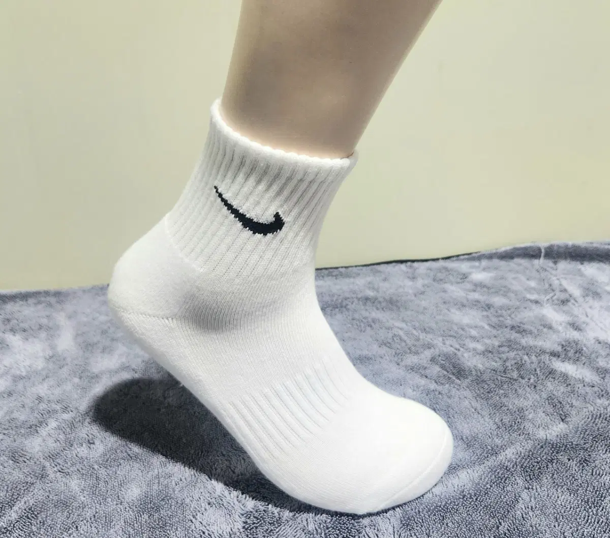 Sports Mid-Calf Socks (10 pairs, free shipping)
