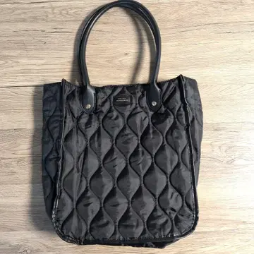 VINGT-TROIS ARRONDISSEMENTS 퀼팅 토트백