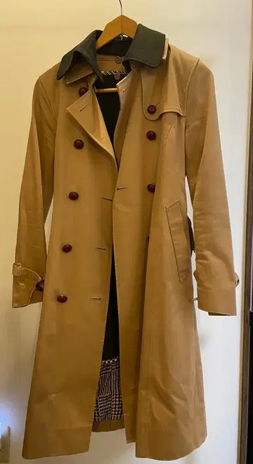 베이지 트렌치코트 M 사이즈