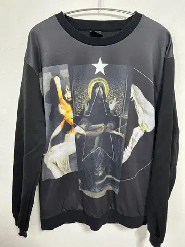 아트 프린트 크루넥 맨투맨