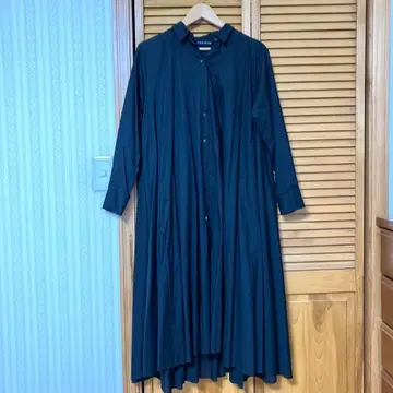 미즈이로 인드 블랙 롱 A라인 원피스