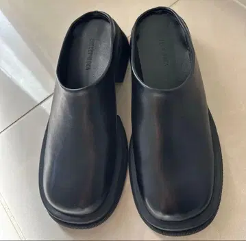 셀렉 모카 인조 가죽 슬라이드 신발 블랙