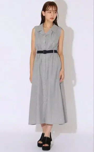 [ 택 포함 새상품 ] REDYAZEL 오픈 카라 민소매 원피스