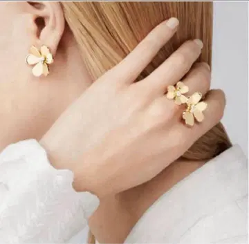 플라워 모티브 반지 귀찌 세트