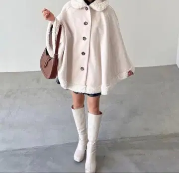 apres jour by 아카챠스 화이트 판초 코트