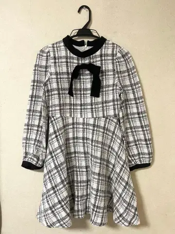 AnMILLE 안미르 체크 무늬 리본 포함 긴팔 원피스