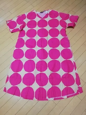 M 사이즈 물세탁만 미사용 유니클로 마리메꼬 콜라보 원피스 핑크 도트