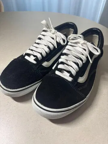 VANS 블랙 스웨이드 스니커즈 27.5