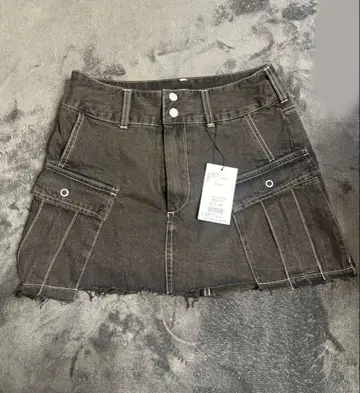 EMODA 미사용 새상품(택 포함) 데님 박스 미니 스커트