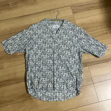 알로하 셔츠 반팔 기하학 패턴