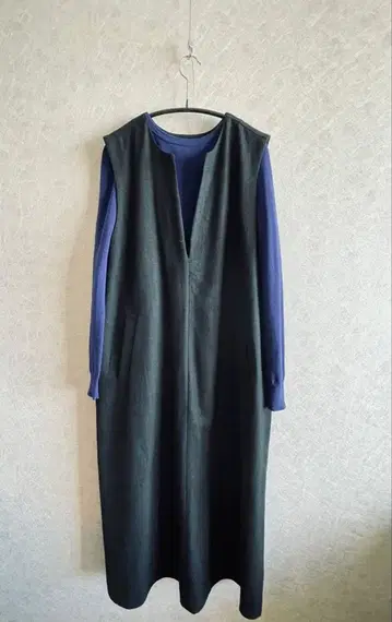 미사용 새상품 heavenay 오버롤 스커트 ( 블랙 )