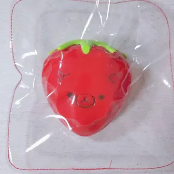 딸기곰 스퀴즈