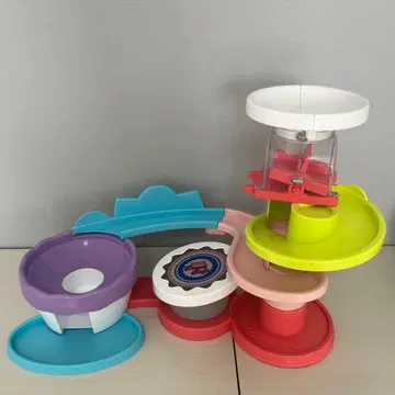 타카라토미 공으로 놀 수 있는! 점핑 코스터