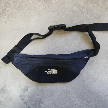 THE NORTH FACE 네이비 힙색
