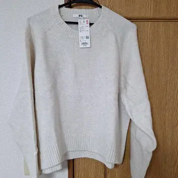 미사용 UNIQLO 수플레 얀 스웨터 2개