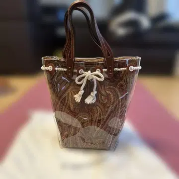 아바케이션 토트백