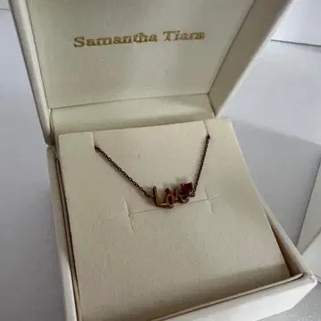 사만사 티아라 실바 스즈키 아이리 콜라보 팔찌