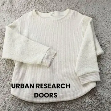 URBAN RESEARCH DOORS 화이트 긴팔 니트