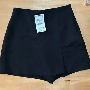 ZARA 블랙 스커트형 숏팬츠 미사용 택 포함 M 자라