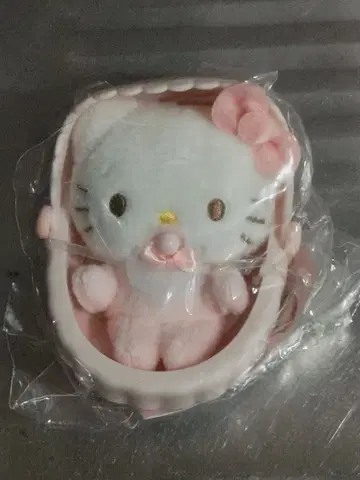 산리오 캐릭터즈 요람 마스코트 헬로키티