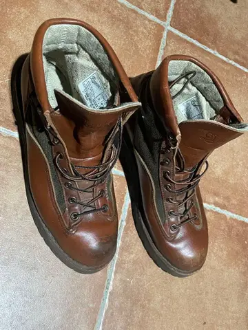 대너 라이트 27cm GORE-TEX 비브람 밑창 마모 거의 없음