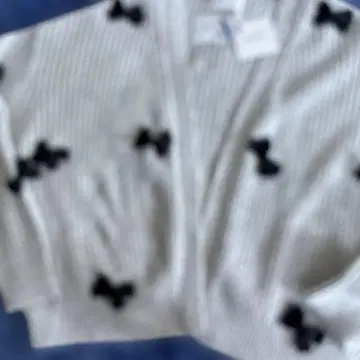 ROSIEE 리본 모티브 니트 가디건