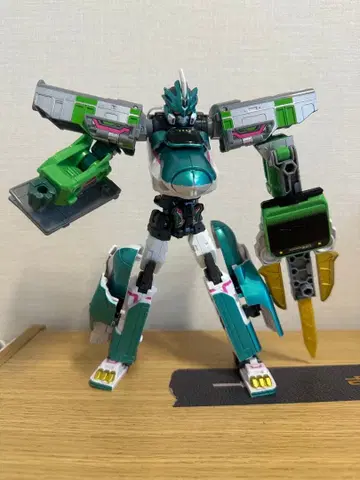 프라레일 신칸센 변형 로봇 신카리온 E5 하야부사 야마노테 세트