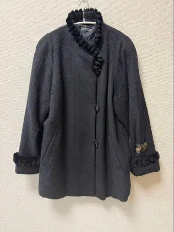 [최고급] ARTSY MODE 프릴 장식 알파카 블랙 코트