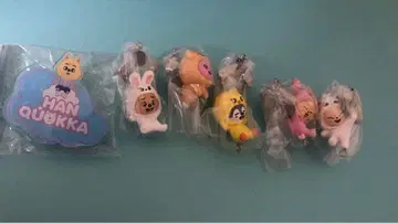 스키즈 한 손으로 잡고 이어 붙이는 마스코트