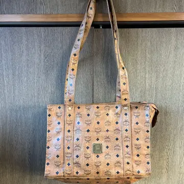 MCM 로고 프린트 가죽 토트백