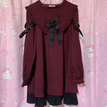 프릴 달린 와인 레드 원피스