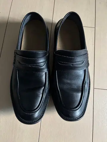 천연 가죽 블랙 로퍼