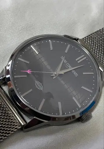 TRANS CONTINENTS 그레이 메쉬 밴딩 시계