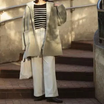 어반 리서치 도어즈 부클레 푸드코트