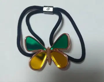 콜레트 마루프 버터플라이 포니