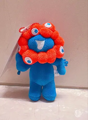 미사용 새상품 간사이 만박 2025 미야쿠미야쿠 볼체인 마스코트 A