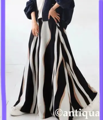 미사용 새상품 안티카 뉴앙스 스트라이프 패턴 스커트