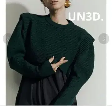 UN3D. 파워 숄더 숏 니트 24,200엔 겨울 트렌드 디자인