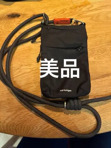 topologie 블랙 숄더백 스마트폰용