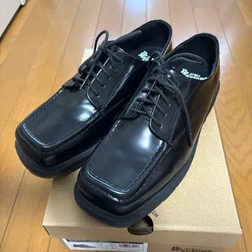 [2일간만 할인 중] Dr. Martens durrow 5 박스 있음
