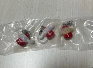 산리오 딸기 메지루시 액세서리