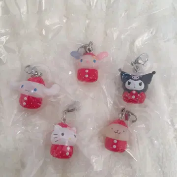 산리오 딸기 메지루시 액세서리 세미 컴프