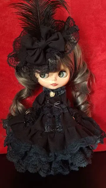 브라이스 아웃핏 사교계 드레스 블랙