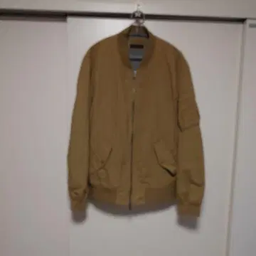 카키 MA-1 스타일 자켓