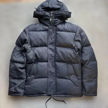후드 부착 다운 자켓