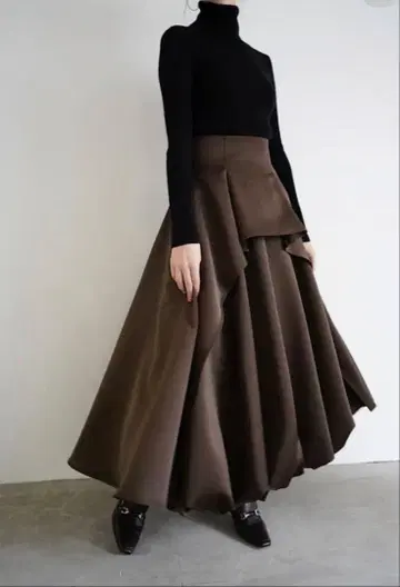 Acka. / balloon satin skirt 미개봉 새상품