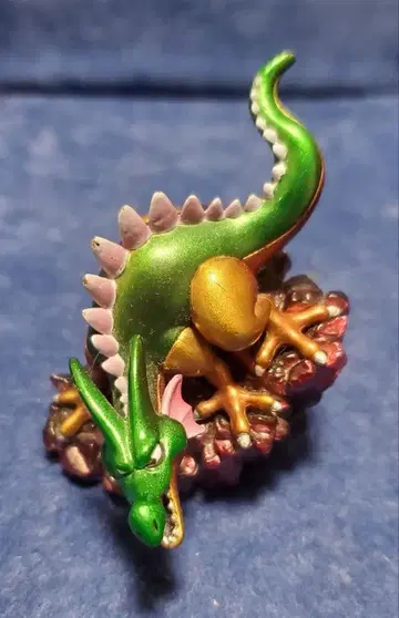 드래곤 메탈릭 드래곤 퀘스트 몬스터즈 갤러리 피규어