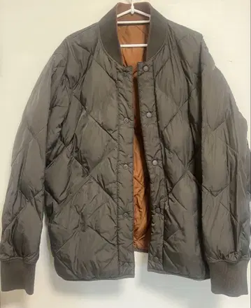 유니클로 유 리버서블 충전솜 아우터